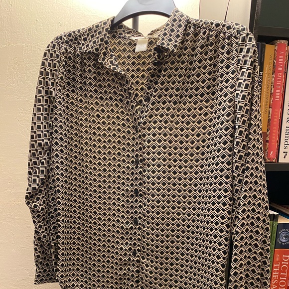 Button down - Picture 2 of 7